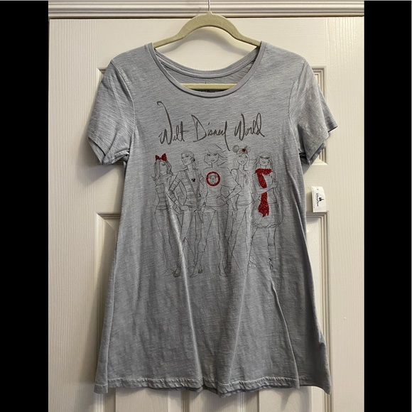 NWT Walt Disney World- Disney Parks Women’s Junior Authentic T-Shirt Gray Sz M - Picture 11 of 11